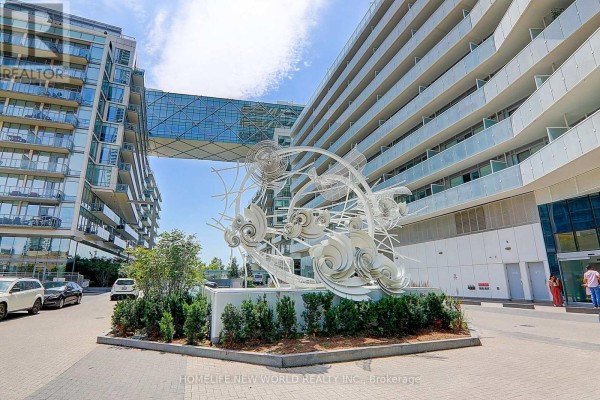 Den - 1906 - 15 Queens Quay E, Toronto, ON M5E0C5 Photo 5