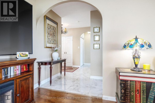Bathroom - 1906 - 5250 Lakeshore Road, Burlington, ON L7L5L2 Photo 4
