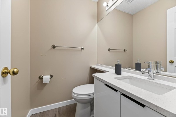 Primary Bedroom - 1906 65 St Nw, Edmonton, AB T6L7A2 Photo 5
