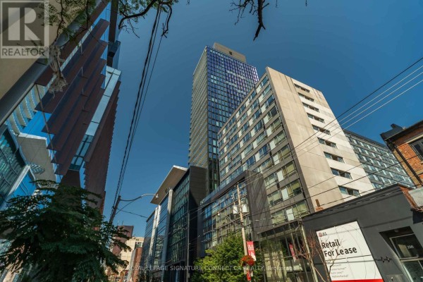 1907 - 284 King Street E, Toronto