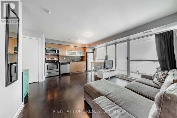 Living room - 1908 - 100 Western Battery Road, Toronto, ON M6K3S2 Photo 2