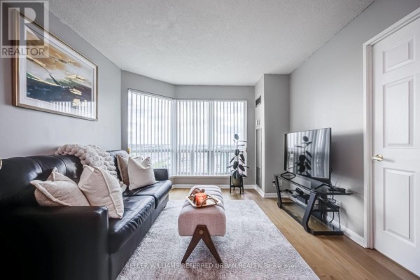 1908 - 11 Lee Centre Drive, Toronto, ON, photo 2
