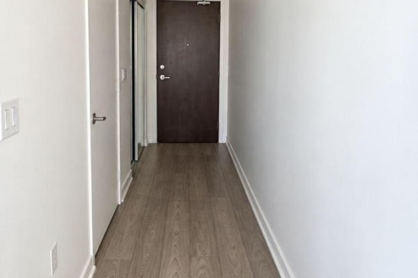 Kitchen - 1908 - 38 Dan Leckie Way, Toronto, ON M5V2V6 Photo 2