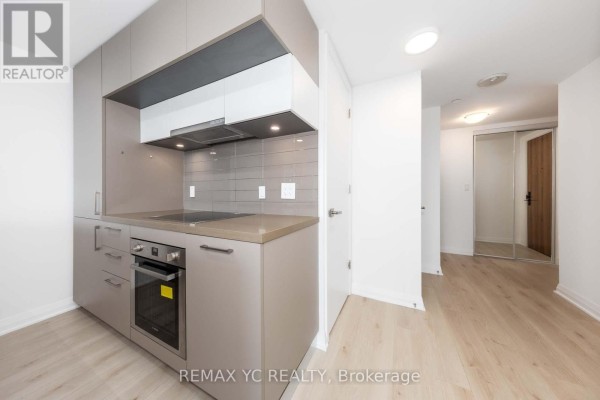 Primary Bedroom - 1908 - 99 Foxbar Road, Toronto, ON M4V0B2 Photo 4
