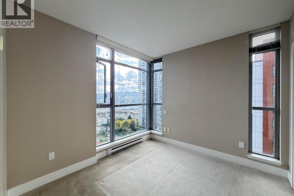 1908 3008 Glen Drive, Coquitlam, BC V3B0J5 Photo 2