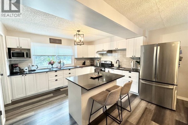 1908 3rd Avenue E, Prince Albert, SK, photo 2
