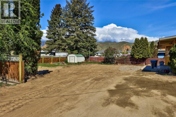 1908 Fleetwood Avenue, Kamloops, BC, photo 2