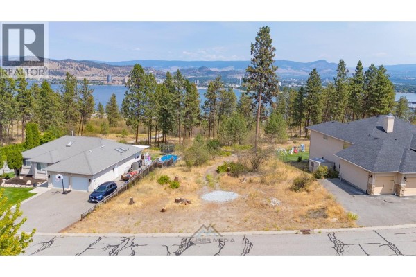 1909 Bayview Court, Westbank, BC V1Z3M3 Photo 3