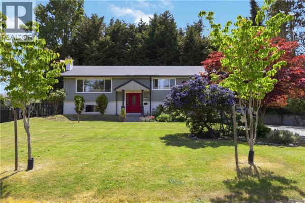 Laundry room - 1909 Ferndale Rd, Saanich, BC V8N2Y4 Photo 5