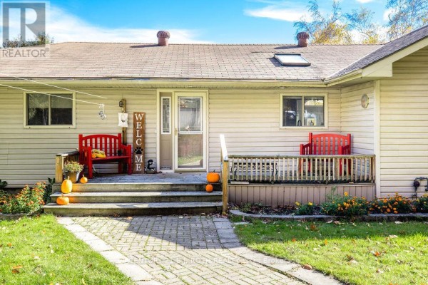 1909 Mcleod Drive, Severn, ON P0E1N0 Photo 2