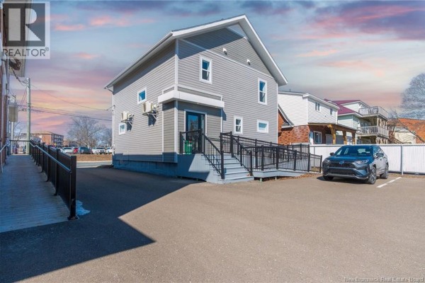 191-197 Université Avenue, Moncton, NB, photo 3