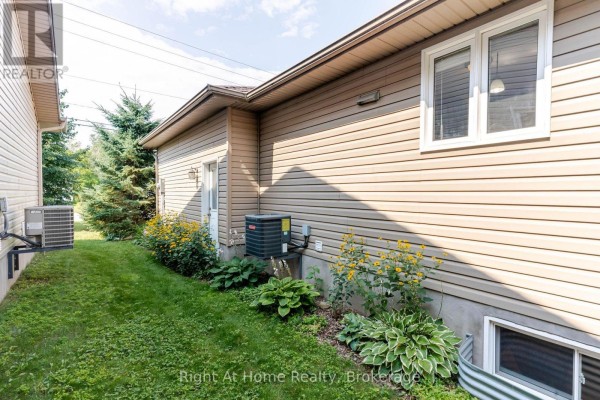 191 Harold Street, Smiths Falls, ON K7A0A1 Photo 3