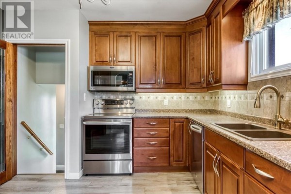 Eat in kitchen - 191 Levesque Street, Sudbury, ON P3B3T2 Photo 5