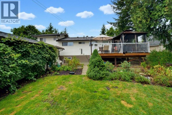 Laundry room - 1910 30 Street Se, Salmon Arm, BC V1E2E6 Photo 4