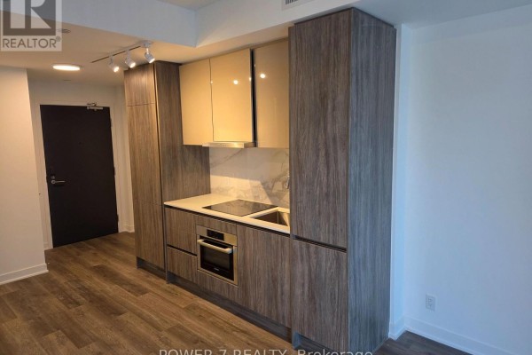 Kitchen - 1911 - 180 Front Street E, Toronto, ON M5A0A9 Photo 3