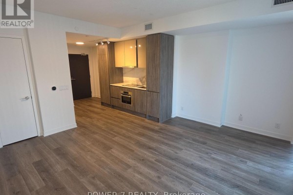 1911 - 180 Front Street E, Toronto, ON M5A0A9 Photo 4