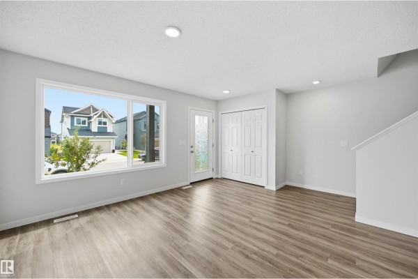 Dining room - 19112 22 Av Nw, Edmonton, AB T6M1R1 Photo 2
