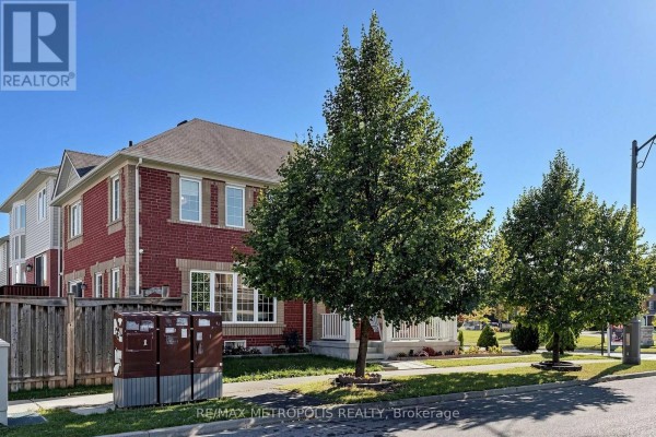 1913 Liatris Drive, Pickering, ON, photo 3
