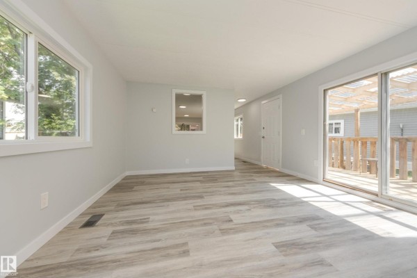 1913 West Royal Wy Nw Nw, Edmonton, AB, photo 3