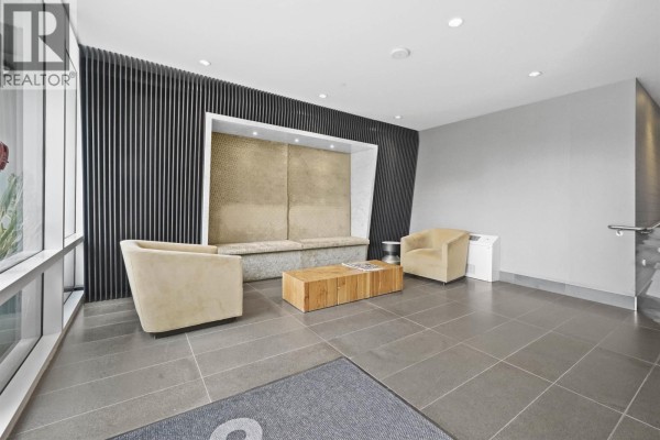 1915 1618 Quebec Street, Vancouver, BC V6A0C5 Photo 2