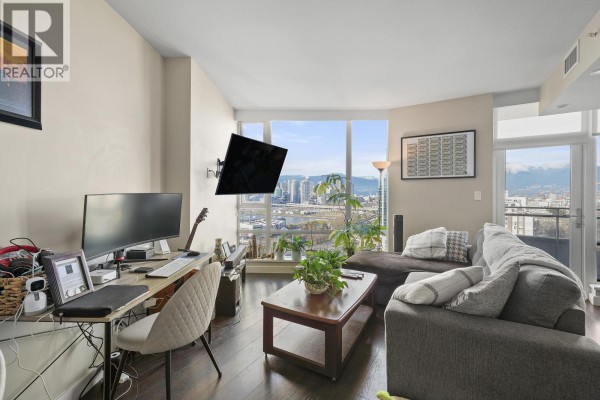 1915 1618 Quebec Street, Vancouver, BC V6A0C5 Photo 5