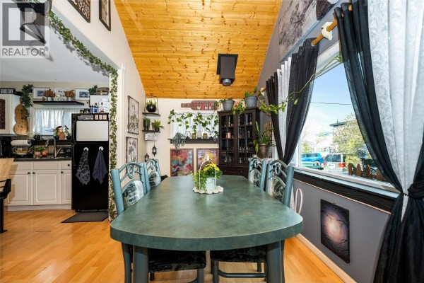 4pc Bathroom - 1915 33 Street, Vernon, BC V1T5R5 Photo 4