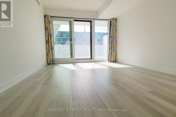 1916 - 230 Simcoe Street S, Toronto, ON M5T1T4 Photo 5