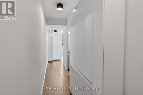 1916 - 352 Front Street W, Toronto, ON, photo 3