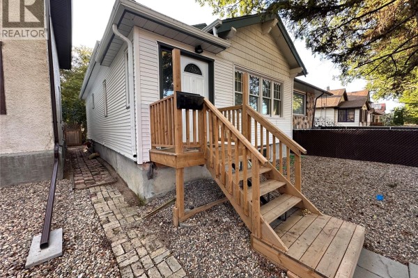 1917 Toronto Street, Regina, SK, photo 2