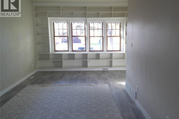 4pc Bathroom - 1917 Toronto Street, Regina, SK S4R8L1 Photo 4