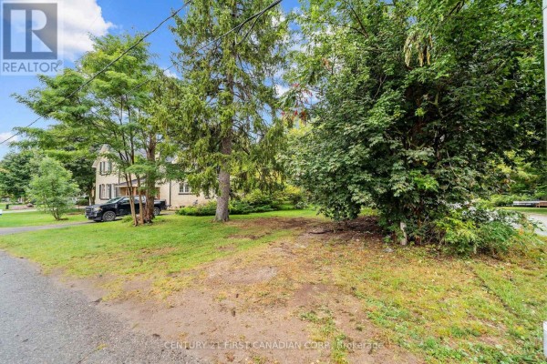 192 Church Street, North Middlesex, ON N0M1A0 Photo 3