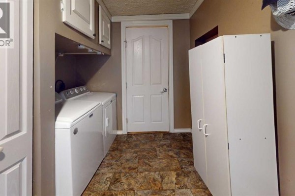 Bedroom - 192 Grandview Crescent, Fort Mcmurray, AB T9H4X8 Photo 5