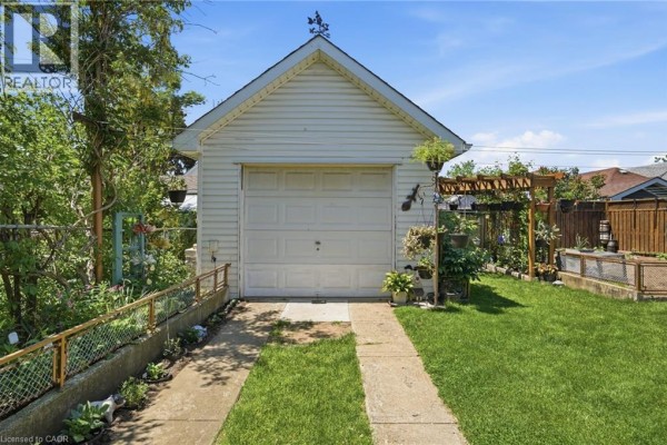 192 Parkdale Avenue S, Hamilton, ON, photo 3