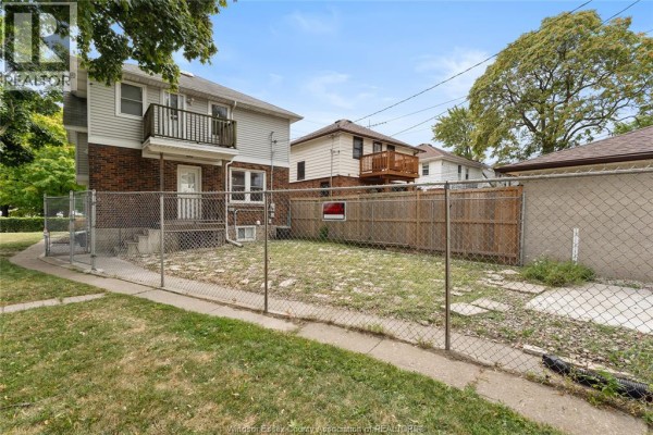 3pc Bathroom - 192 Shepherd Street East, Windsor, ON N9X2K3 Photo 4