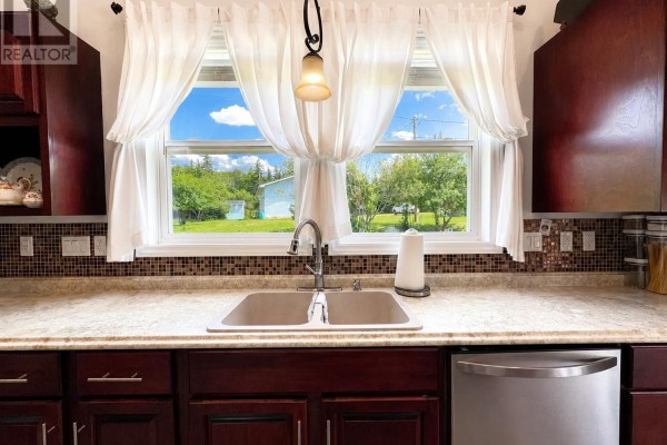4pc Ensuite bath - 19203 Highway 19, Southwest Margaree, NS B0E3H0 Photo 5