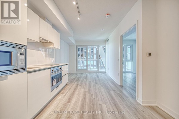 1921 - 230 Simcoe Street, Toronto, ON M5T0G7 Photo 4