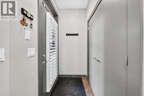Bedroom - 1922 29 Street Sw, Calgary, AB T3E2J8 Photo 4