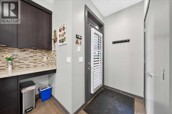 Primary Bedroom - 1922 29 Street Sw, Calgary, AB T3E2J8 Photo 5
