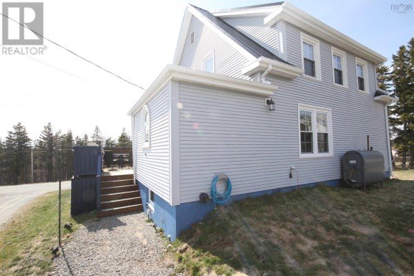 Dining nook - 1922 Highway 19, Creignish, NS B9A1C3 Photo 3