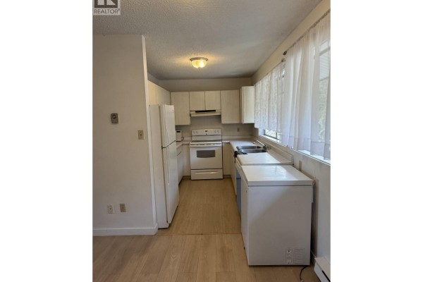 1924 Highview Place, Port Moody, BC V3H1N5 Photo 4