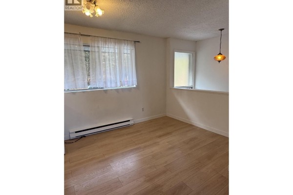 1924 Highview Place, Port Moody, BC V3H1N5 Photo 5