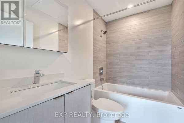 2216 - 1926 Lakeshore Boulevard W, Toronto, ON M6S1A1 Photo 4