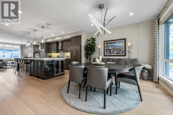 Kitchen - 1927 44 Avenue Sw, Calgary, AB T2T2N7 Photo 3