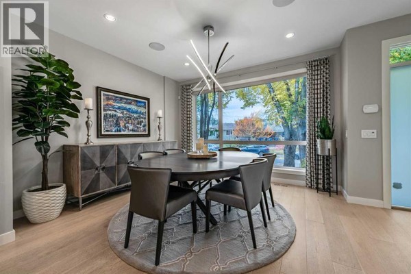 Living room - 1927 44 Avenue Sw, Calgary, AB T2T2N7 Photo 4