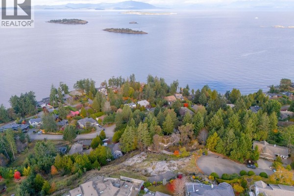1929 Highland Rd, Nanoose Bay, BC V9P9H6 Photo 5