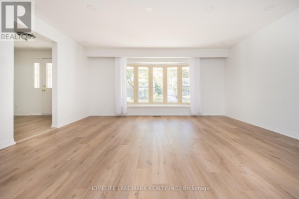 193 Chebucto Drive E, Oakville, ON, photo 2