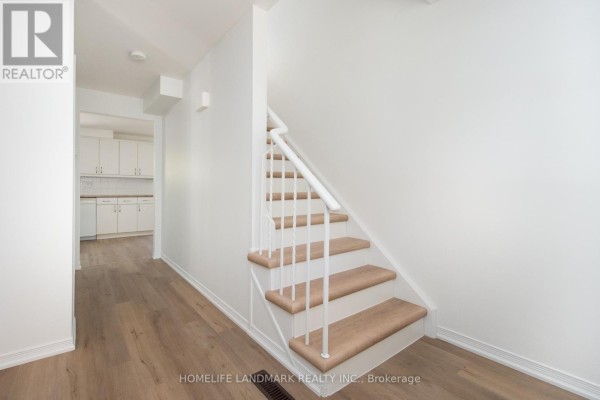 193 Chebucto Drive E, Oakville, ON, photo 3