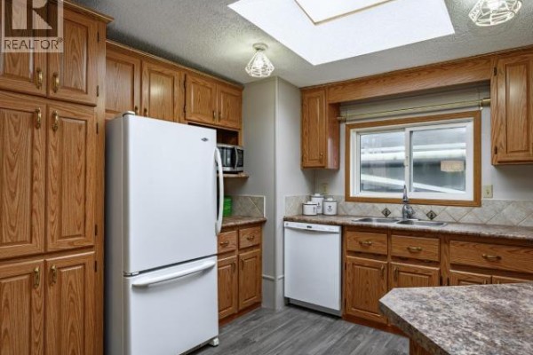 Dining room - 193 Jeske Crescent, Yellowknife, NT X1A3V5 Photo 2