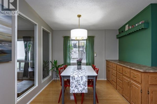 2pc Bathroom - 193 Jeske Crescent, Yellowknife, NT X1A3V5 Photo 5