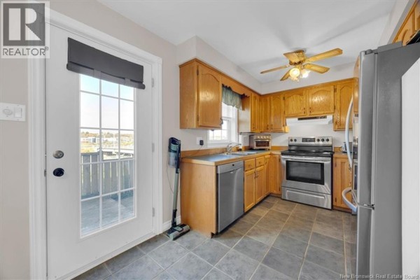 Bath (# pieces 1-6) - 193 King St West, Saint John, NB E2M1S7 Photo 3